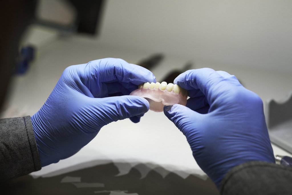 Master in Prosthodontics and New Technologies